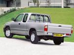 Toyota Hilux Xtra Cab 2001 года (UK)